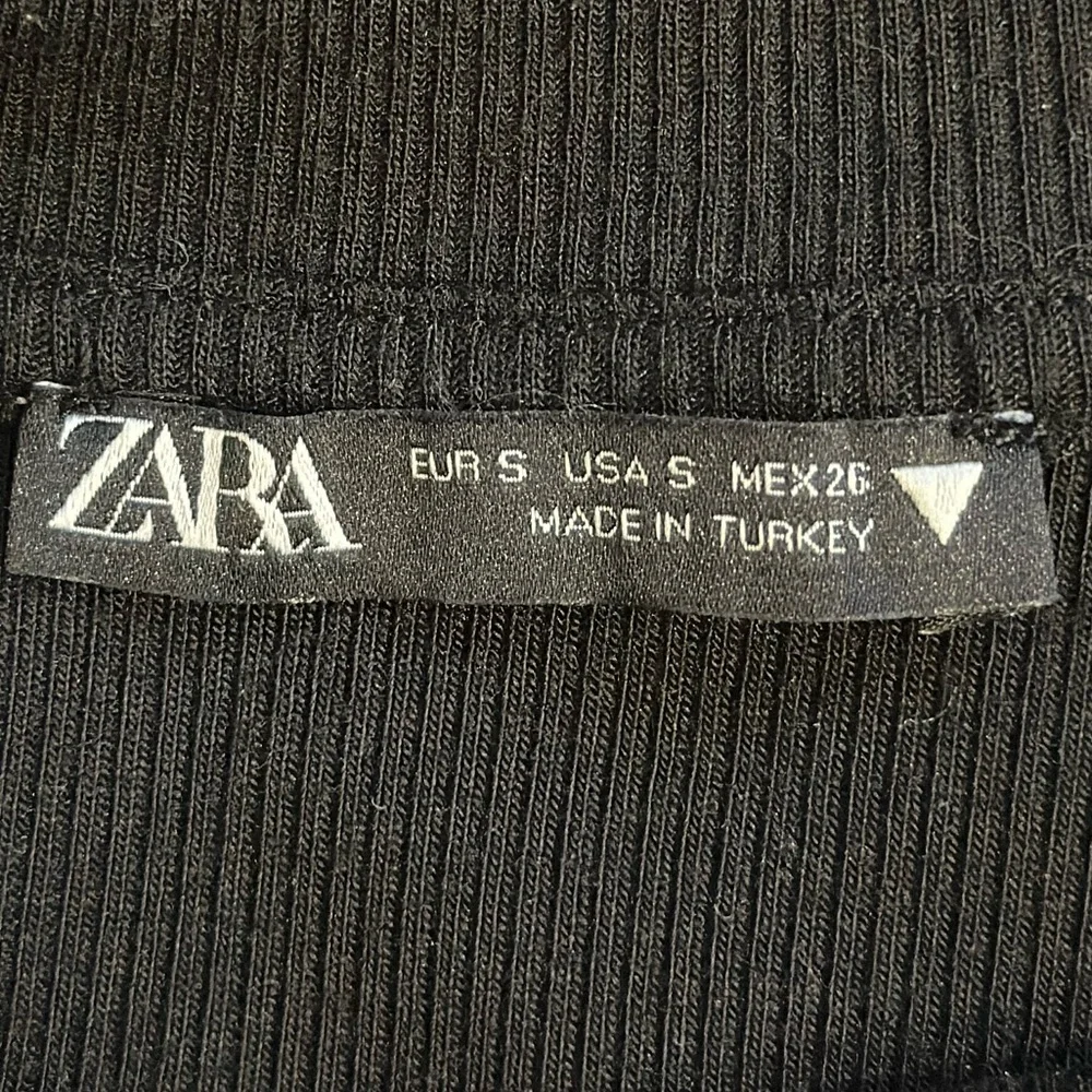 Zara ruched ribbed t-shirt black, Size Small - Picture 4 of 6